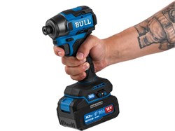 Аккум. ударный гайковерт/винтоверт BULL CID 2218 Xcase, XLTpro, SET, БЕСЩЕТ., 18 В, 220 Н*м, 2х4 А*ч 10692