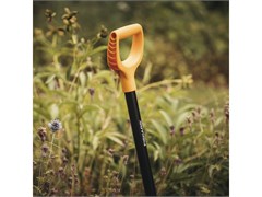 Лопата совковая Solid FISKARS (длина:1267мм, ширина:230мм) 6960