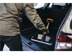 Лопата снеговая автомобильная X-series FISKARS (длина: 980мм, ширина: 290мм) 6992